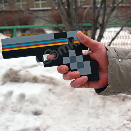 Пиксельный алмазный пистолет Майнкрафт фото 2