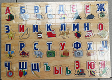 Игрушка из дерева - пазлы с алфавитом