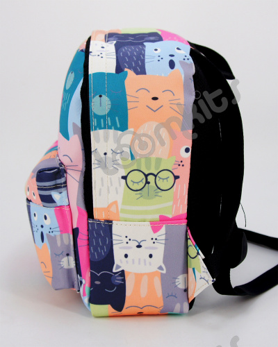 Рюкзак детский для девочки "Котики в очках разноцветные", размер S фото 4